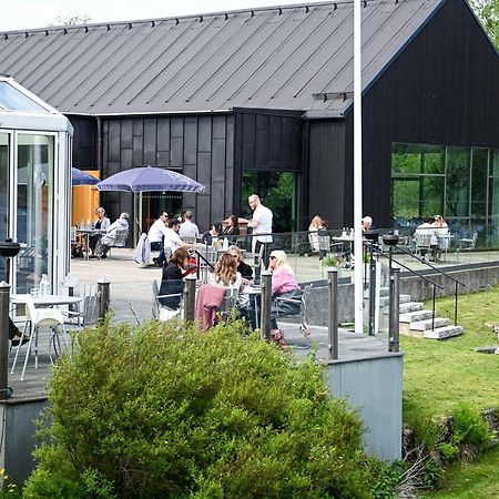 Haellsnaes Hotell & Restaurang Molnlycke ภายนอก รูปภาพ