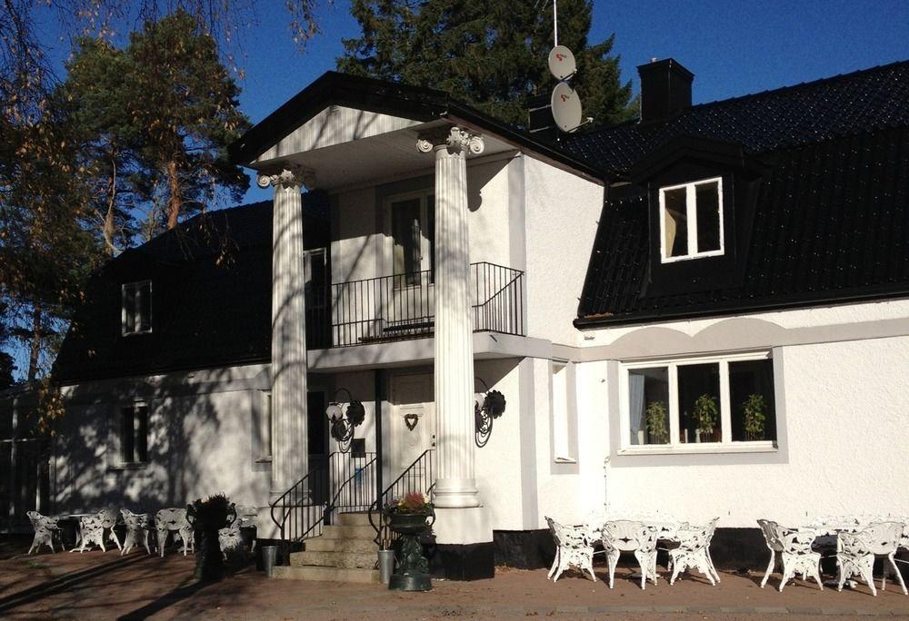 Haellsnaes Hotell & Restaurang Molnlycke ภายนอก รูปภาพ
