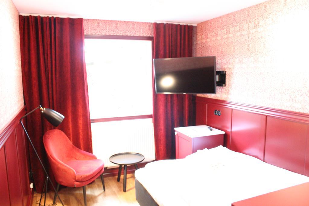 Haellsnaes Hotell & Restaurang Molnlycke ภายนอก รูปภาพ