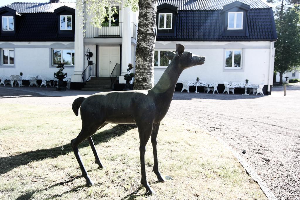 Haellsnaes Hotell & Restaurang Molnlycke ภายนอก รูปภาพ