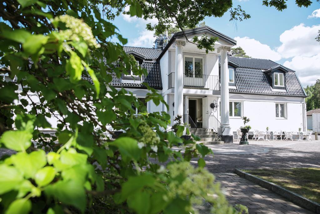 Haellsnaes Hotell & Restaurang Molnlycke ภายนอก รูปภาพ