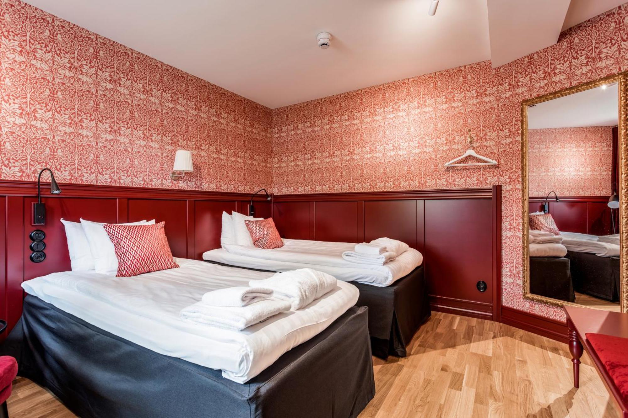 Haellsnaes Hotell & Restaurang Molnlycke ภายนอก รูปภาพ